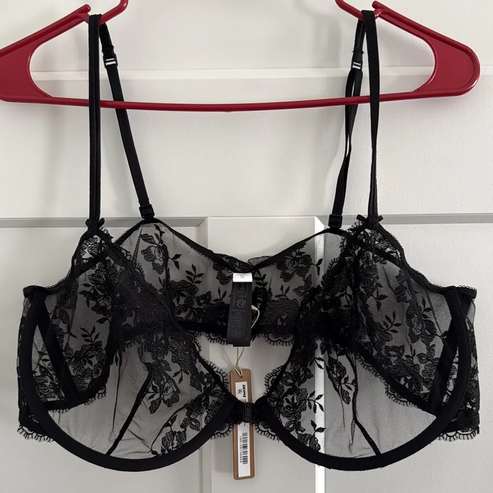 SKIMS Sheer Black Floral Lace Bra